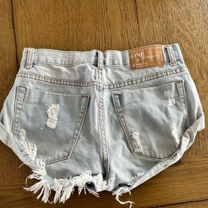 ✨Like new✨ ONE TEASPOON low cut shorts